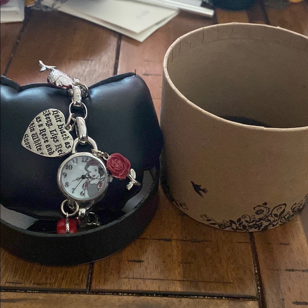 75th anniversary edition Snow White watch